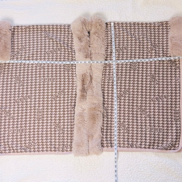 Poncho Cape Shawl Coat Women's Faux Fur Trim Hounds Tooth Print O/S NWT - Picture 6 of 6